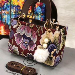 Luxurious Stylish Handbag