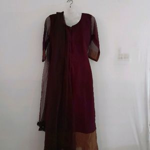 Kurti set with net dupatta