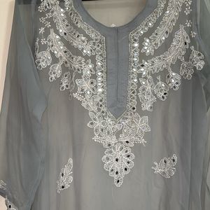 chikankari mirror kurti WITH INNER