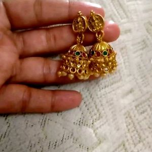 Women Jwellery Set With Two Beautiful Earings