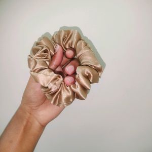 Scrunchies (2)