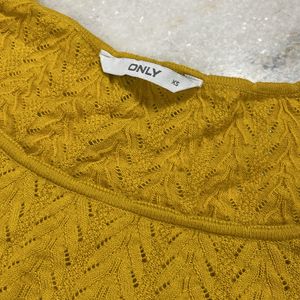 ONLY Mustard Crop top