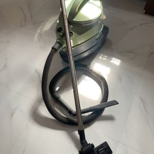 PHILIPS VACCUM CLEANER