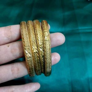 Combo Of 8 Bangles