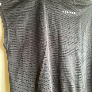 Max Black Gym Wear Top