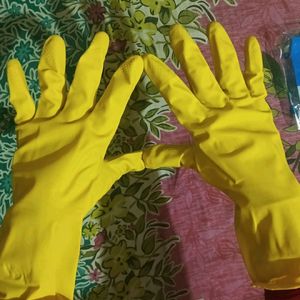 Hand Care Rubber Gloves 2