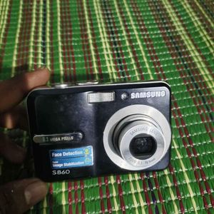 Used Samsung Digit Camera