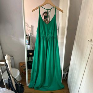 Green Maxi Dress With Stylish Back