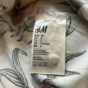 Branded  H&m Cut Sleeve Floral  Top Shirt