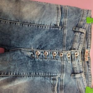 Slim Fit Fashionable Jeans