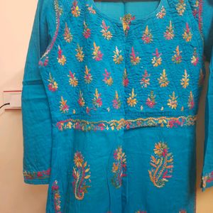 Lucknowi Chickenkari Kurta