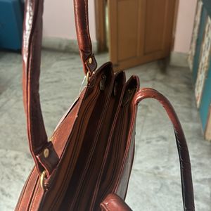 Hand Bag With 3 Compartments