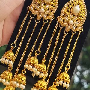 Golden Earrings With White Pearls