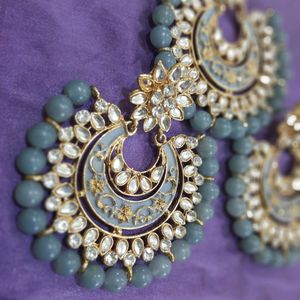 earrings with maang tikka