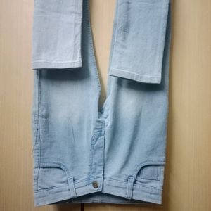 Denim Jeans In Light Blue Color