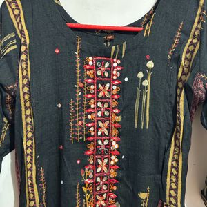 Black Kurti