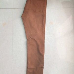 We Are Selling A Comfortable Men's Pant