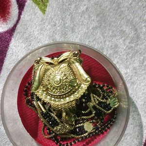 Golden Mangalsutras For Women