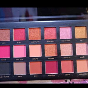 Huda Girl Rose Gold Eyeshadow Palette