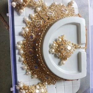 Set Tika Earring