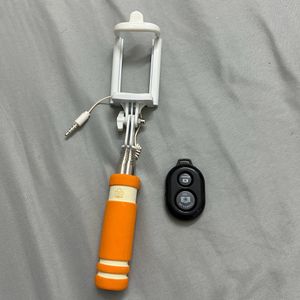 Silver Swan Bluetooth Selfie Stick With Remote