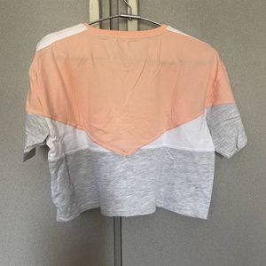 Crop T Shirt Never Used