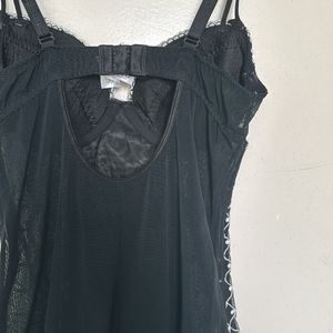 EMBROIDERED MESH CORSET SHEER TOP