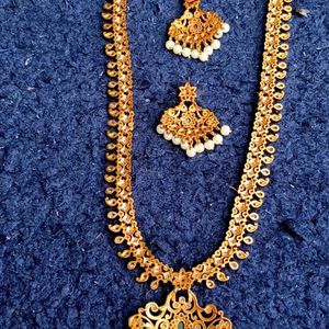 Gowri Neck Set