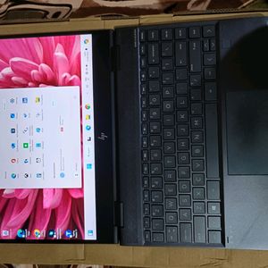 HP ENVY x360 [touchscreen] Ryzen 5 8GB Ram