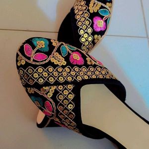 Multicolour Ethnic Heels