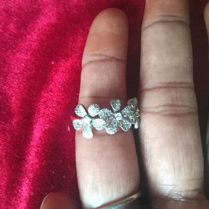 Price Drop ! 92.5 Silver Ring