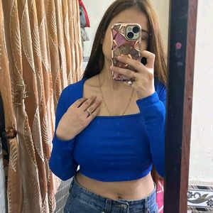 Full Sleeves Crop Top