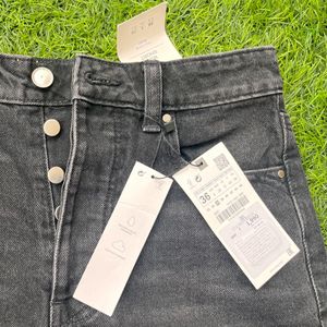 Zara High-Rise Mom Fit Trendy Denim Shorts