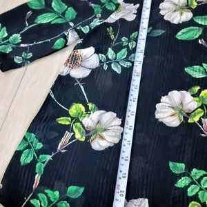 H&M Black & Green Floral Print Top