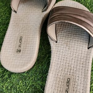 Zudio Flip-flops With Cushion Base