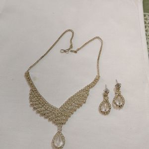 White Stone Very Nice Neck Lace Set