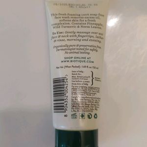 Biotique Pineapple Oil Control Face Wash