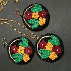 Embroidery Pendent Set