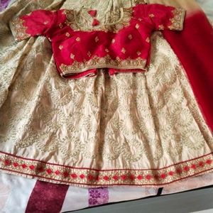 BEST RED LENGHA FOR BEAUTIFUL WOMEN