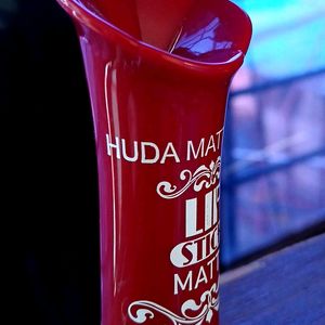 Huda Beauty Lipstick