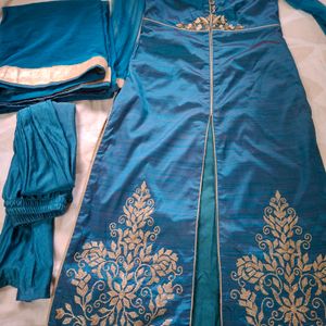 embroidered kurta set with dupatta