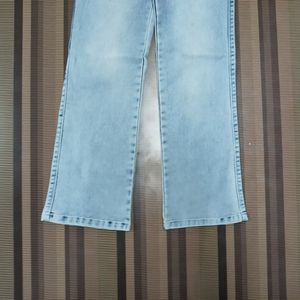 Y-06 Size 28 Slim Fit Women Denim Jeans