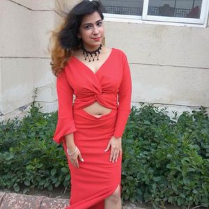 Red party slit dress