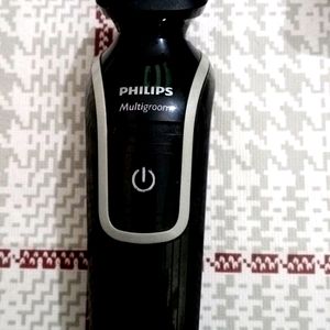 Philips Trimmer With Charger