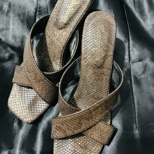 brown croc heels 3inch