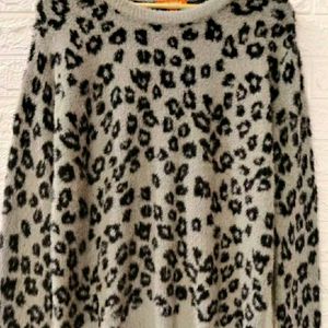 LEOPARD PRINT SWEATER