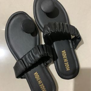 Buy 2 Slippers @250