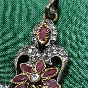 92.5 Victorarian Vintage Pendant