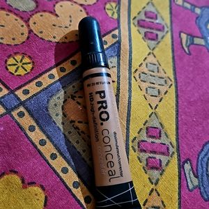 Huda Beauty Conealer