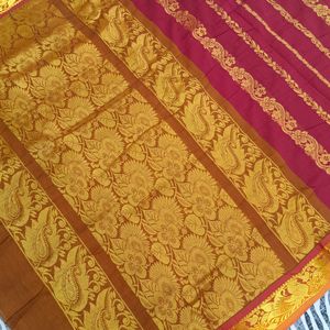 gold  shining pattu saree